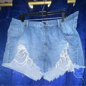 Plus size ripped jean shorts